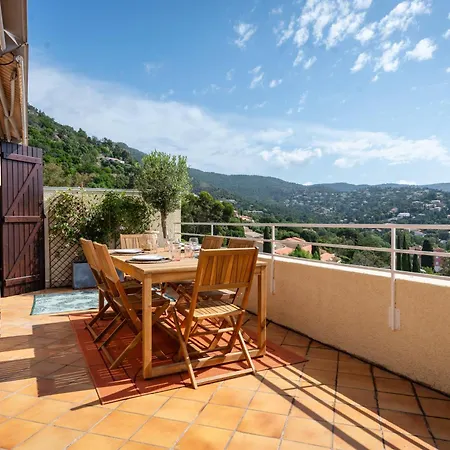 Belle Vue Mer, A Pied, Terrasse, Jardin - Pramousquier Daire