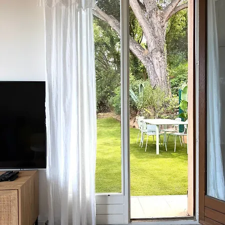Belle Vue Mer, à Pied, 3 Etoiles, 2 Chambres, Terrasse Et Jardin, Climatisation, Nature Et Calme * Le Lavandou